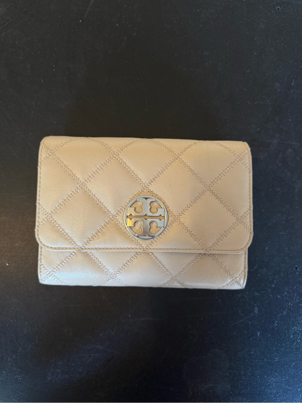 Tory Burch Quilted Cream Leather Wallet with Gold Logo